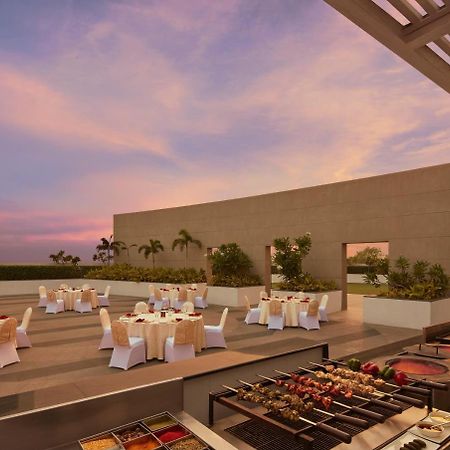 ホテル Taj Swarna, アムリトサル エクステリア 写真 The Park, Hyderabad
