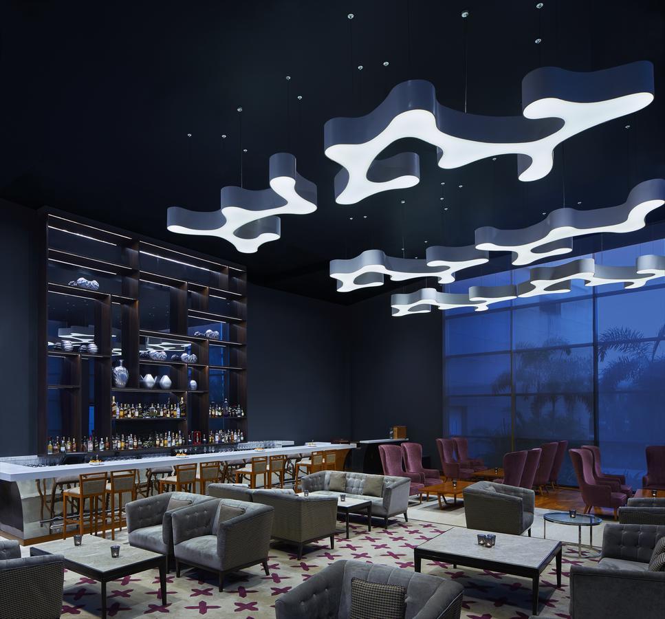ホテル Taj Swarna, アムリトサル エクステリア 写真 The bar at the 101 lounge
