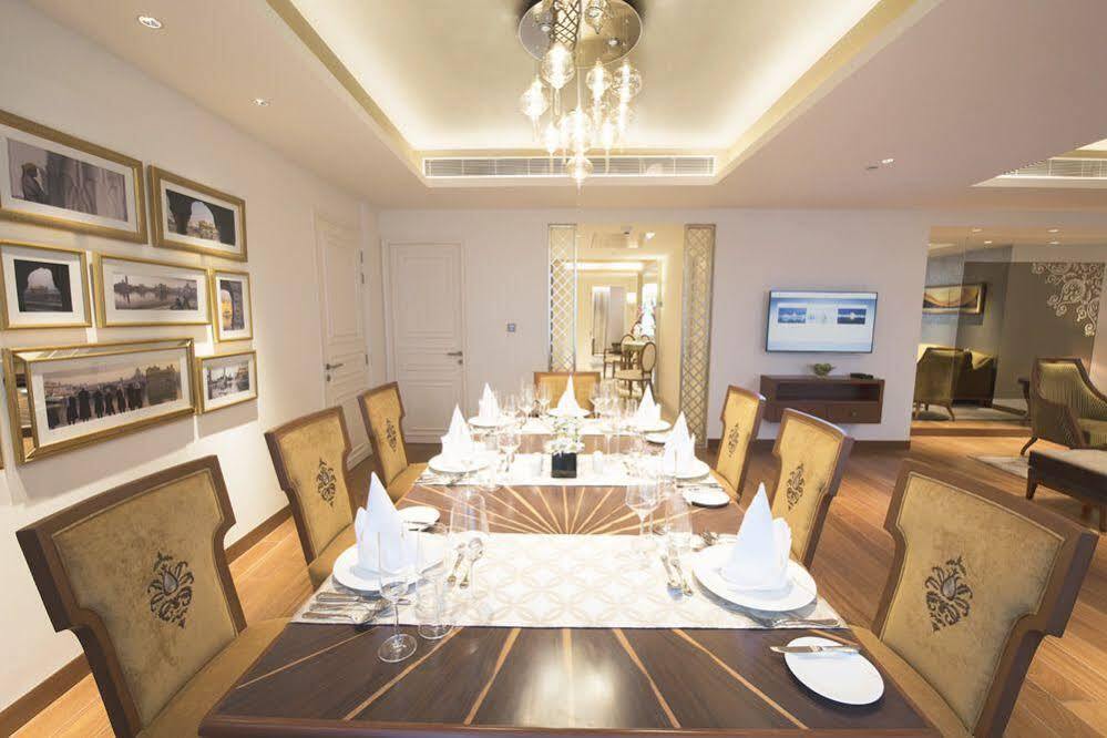 ホテル Taj Swarna, アムリトサル エクステリア 写真 The dining room of the Presidential Suite