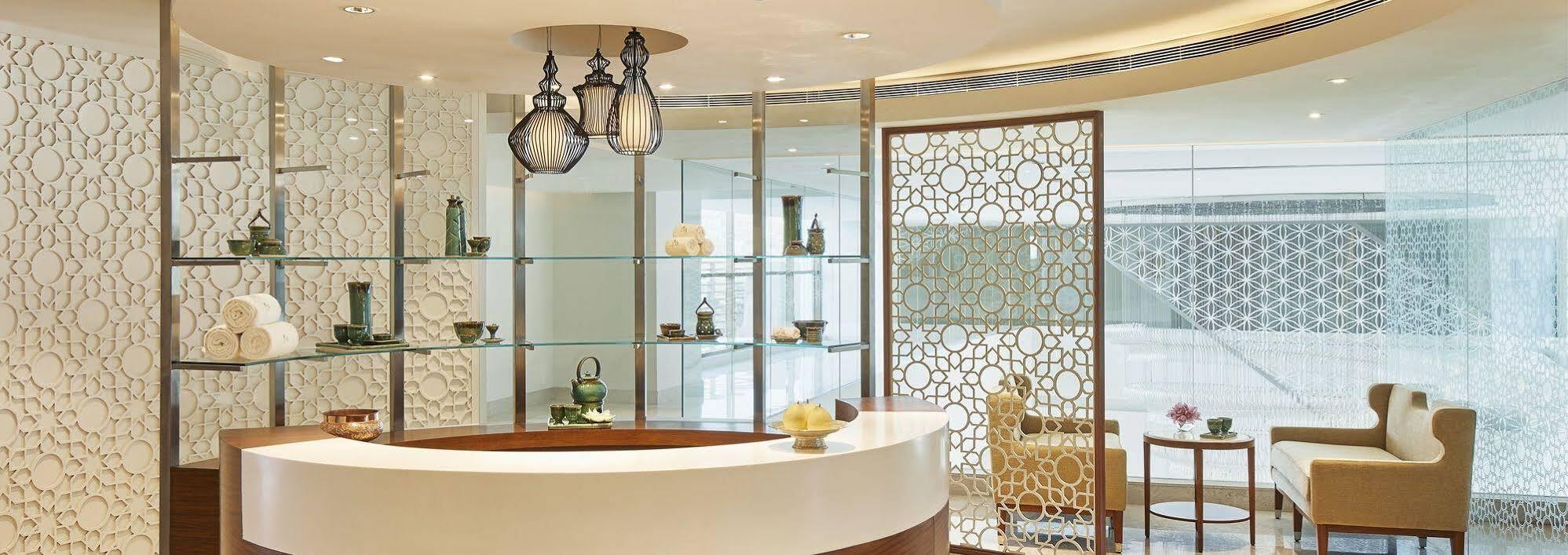 ホテル Taj Swarna, アムリトサル エクステリア 写真 The spa at The Oberoi, Mumbai